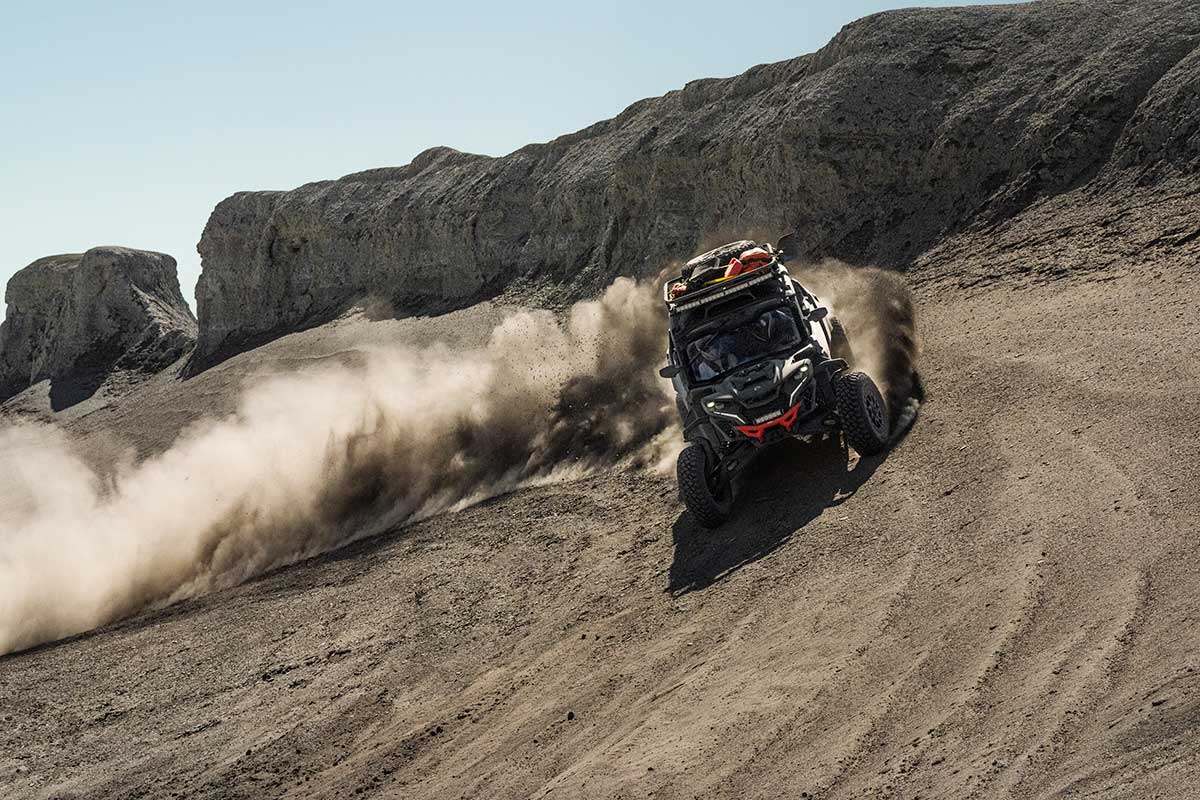 ORV MY25 MAVR MAX X RS TripleBlack Action DSC03048 RGB