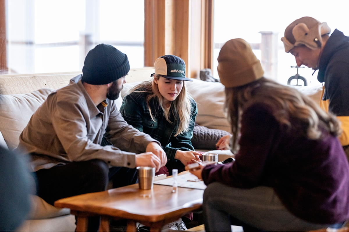 SKI MY24 Trail APP 453A8813 RGB Custom